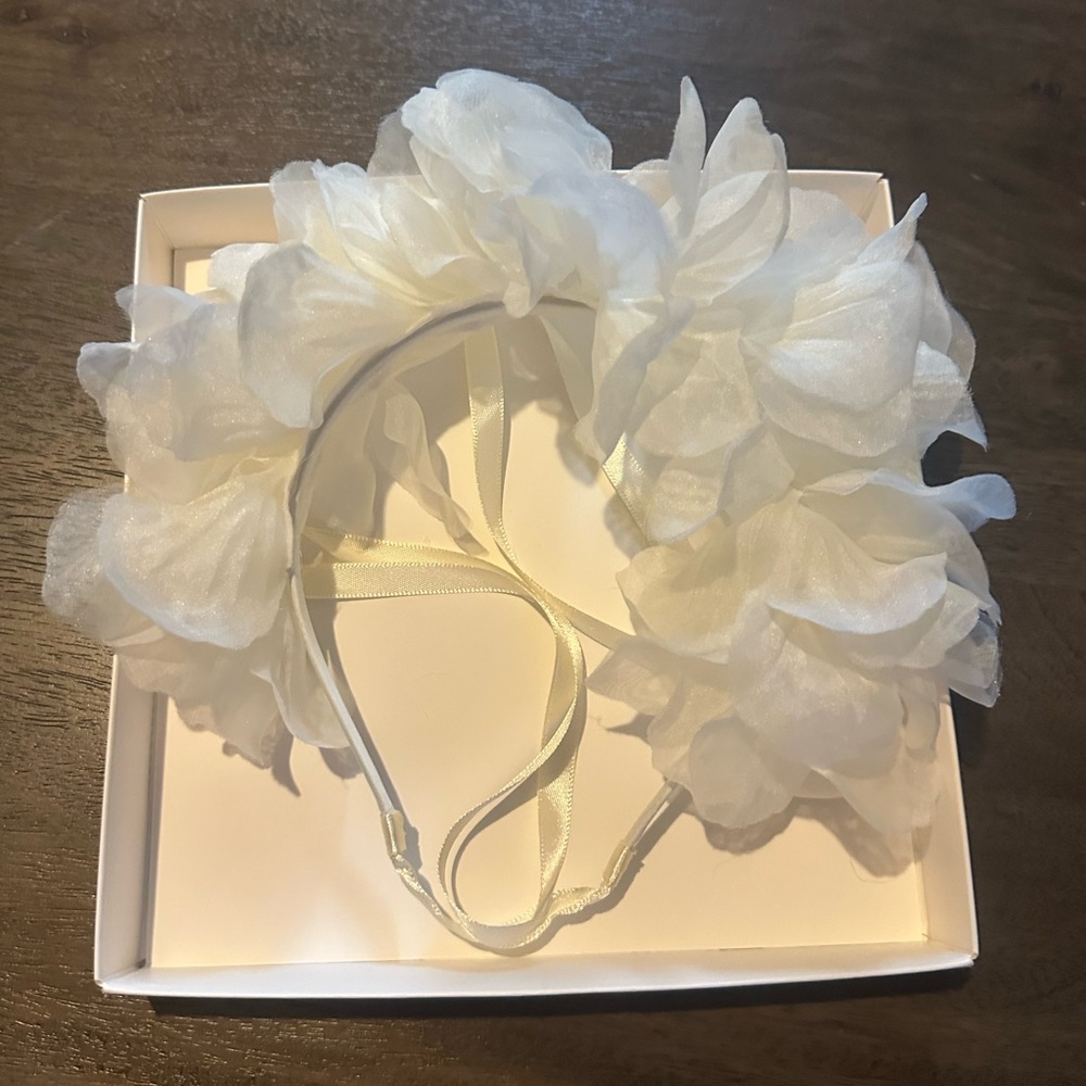 NWT Edgehill Collection headpiece color ivory